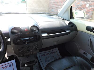 2005 Volkswagen New Beetle Convertible GLS   - Photo 11 - Kearney, NE 68847