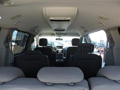 2010 Chrysler Town & Country Touring   - Photo 14 - Lexington, NE 68850