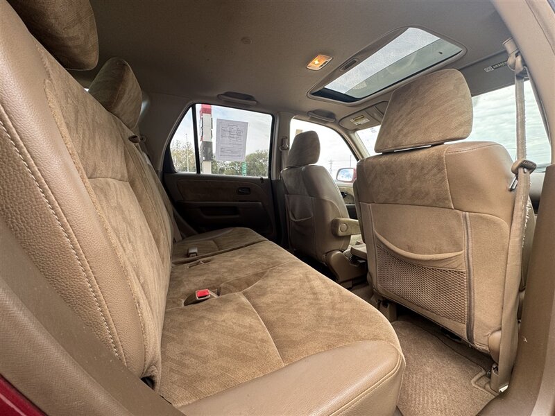 2002 Honda CR-V EX - Photo 9 - Lexington, NE 68850