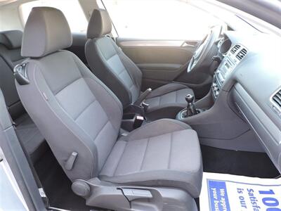 2010 Volkswagen Golf 2.5L PZEV   - Photo 10 - Lexington, NE 68850