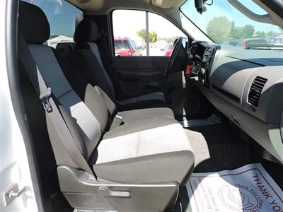 2009 Chevrolet Silverado 1500 Work Truck   - Photo 10 - North Platte, NE 69101