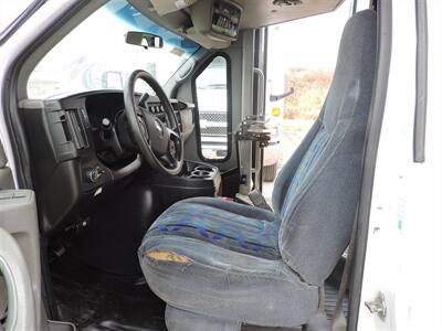 2009 Chevrolet 4500 Turtle Top   - Photo 9 - Lexington, NE 68850