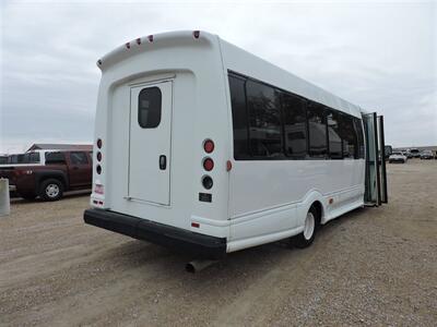 2009 Chevrolet 4500 Turtle Top   - Photo 5 - Lexington, NE 68850