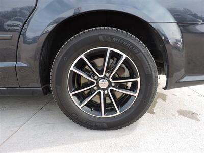 2014 Dodge Grand Caravan SXT 30th Anniversary - Photo 8 - Lexington, NE 68850