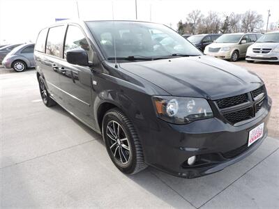 2014 Dodge Grand Caravan SXT 30th Anniversary - Photo 4 - Lexington, NE 68850