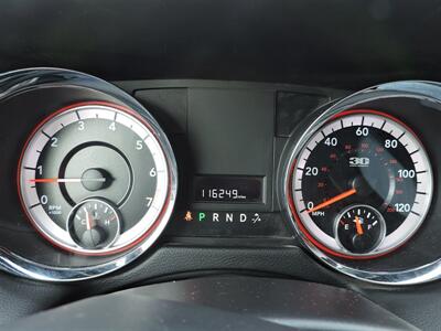 2014 Dodge Grand Caravan SXT 30th Anniversary - Photo 17 - Lexington, NE 68850