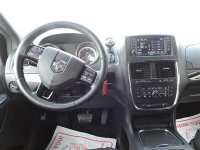 2014 Dodge Grand Caravan SXT 30th Anniversary - Photo 14 - Lexington, NE 68850