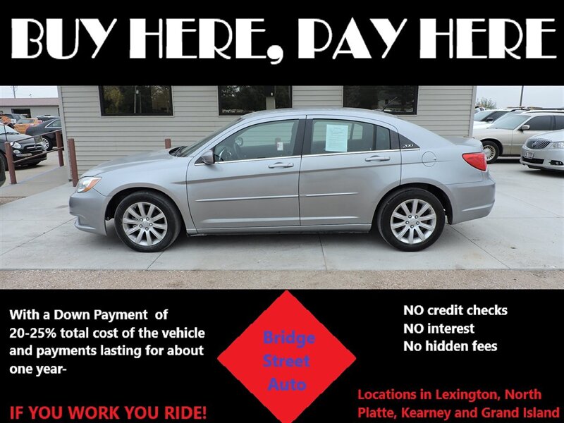 2013 Chrysler 200 Touring - Photo 1 - Lexington, NE 68850