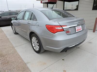 2013 Chrysler 200 Touring   - Photo 7 - Lexington, NE 68850