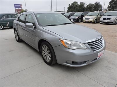 2013 Chrysler 200 Touring   - Photo 4 - Lexington, NE 68850