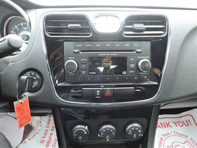 2013 Chrysler 200 Touring   - Photo 17 - Lexington, NE 68850