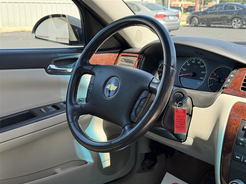 2010 Chevrolet Impala LTZ - Photo 3 - Kearney, NE 68847