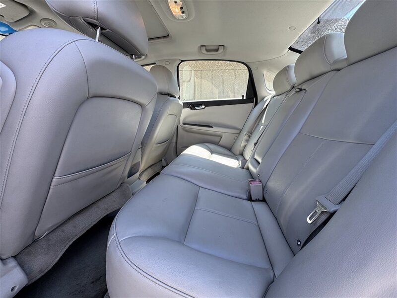 2010 Chevrolet Impala LTZ - Photo 9 - Kearney, NE 68847
