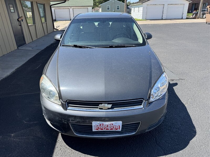 2010 Chevrolet Impala LTZ - Photo 4 - Kearney, NE 68847