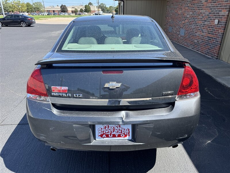 2010 Chevrolet Impala LTZ - Photo 7 - Kearney, NE 68847