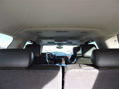 2011 Chevrolet Suburban LTZ   - Photo 13 - Lexington, NE 68850