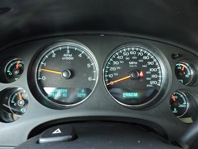 2011 Chevrolet Suburban LTZ   - Photo 18 - Lexington, NE 68850