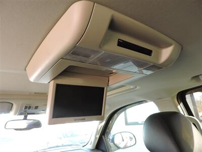 2011 Chevrolet Suburban LTZ   - Photo 16 - Lexington, NE 68850