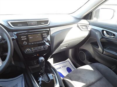 2015 Nissan Rogue S   - Photo 14 - Lexington, NE 68850