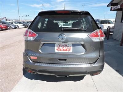 2015 Nissan Rogue S   - Photo 6 - Lexington, NE 68850