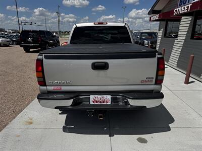2005 GMC Sierra 1500 SLE - Photo 5 - Lexington, NE 68850
