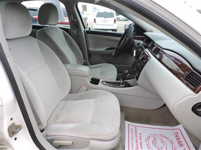 2009 Chevrolet Impala LT   - Photo 10 - North Platte, NE 69101