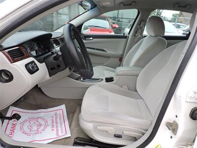 2009 Chevrolet Impala LT   - Photo 9 - North Platte, NE 69101