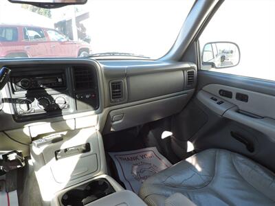 2002 GMC Yukon SLE   - Photo 16 - Kearney, NE 68847