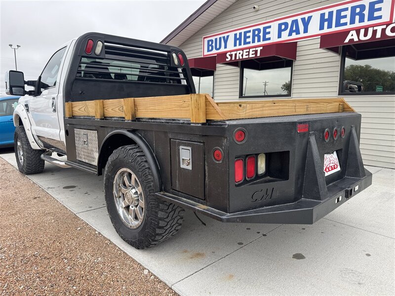 2010 Ford F-250 XLT - Photo 6 - Lexington, NE 68850