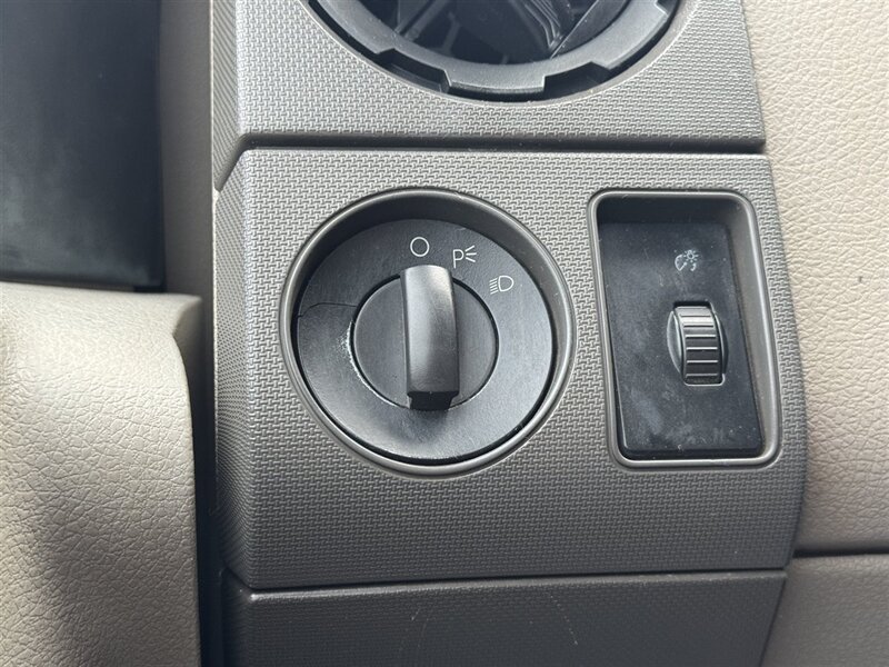 2010 Ford F-250 XLT - Photo 11 - Lexington, NE 68850