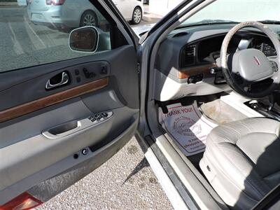 1998 Lincoln Continental   - Photo 15 - Kearney, NE 68847