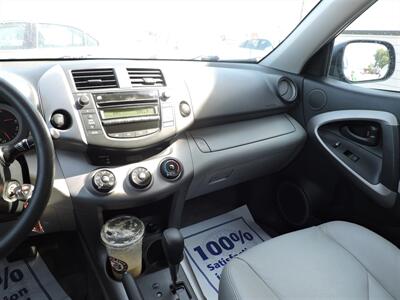 2006 Toyota RAV4   - Photo 11 - Lexington, NE 68850