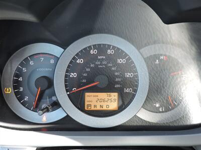 2006 Toyota RAV4   - Photo 16 - Lexington, NE 68850