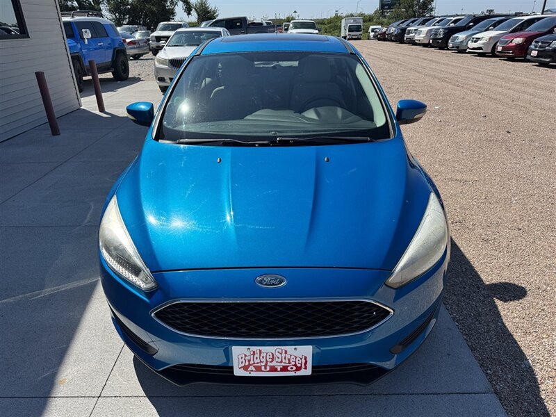 2015 Ford Focus SE - Photo 4 - Lexington, NE 68850