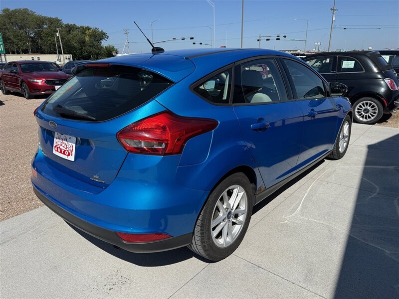 2015 Ford Focus SE - Photo 6 - Lexington, NE 68850