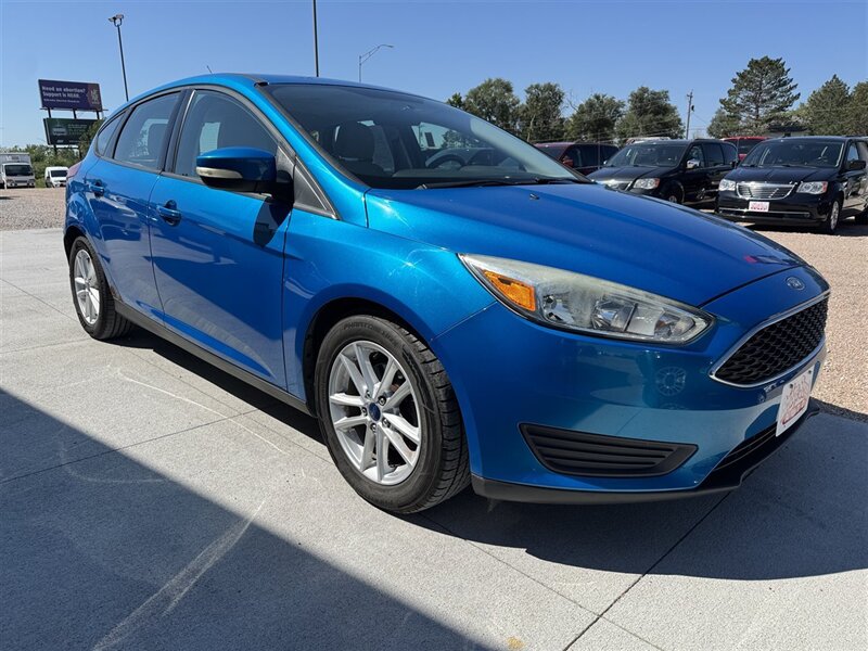 2015 Ford Focus SE - Photo 2 - Lexington, NE 68850