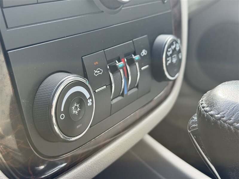 2014 Chevrolet Impala Limited LT Fleet - Photo 16 - North Platte, NE 69101