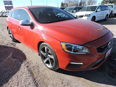 2015 Volvo V60 T6 R-Design Platinum   - Photo 4 - Lexington, NE 68850