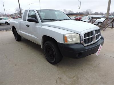 2005 Dodge Dakota ST   - Photo 4 - Grand Island, NE 68801