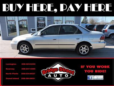 1998 Honda Accord LX   - Photo 1 - Grand Island, NE 68801