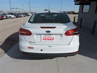 2017 Ford Focus S   - Photo 6 - Lexington, NE 68850