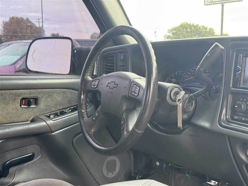 2003 Chevrolet Silverado 2500 - Photo 3 - North Platte, NE 69101