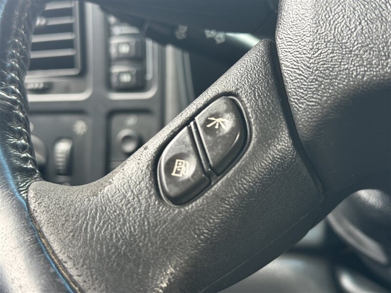2003 Chevrolet Silverado 2500 - Photo 12 - North Platte, NE 69101
