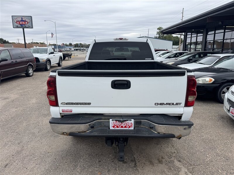 2003 Chevrolet Silverado 2500 - Photo 7 - North Platte, NE 69101