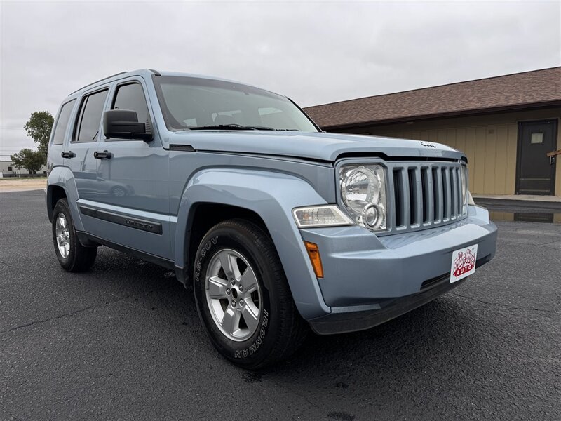 2012 Jeep Liberty Sport - Photo 2 - Kearney, NE 68847
