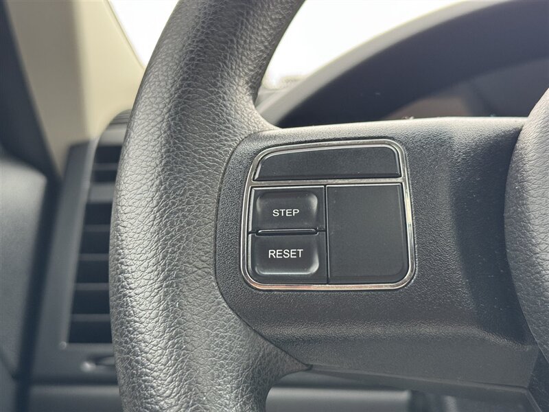 2012 Jeep Liberty Sport - Photo 11 - Kearney, NE 68847