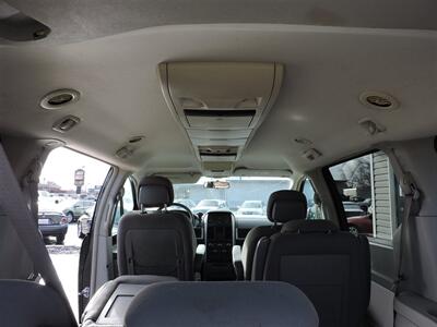 2010 Dodge Grand Caravan SXT   - Photo 14 - Grand Island, NE 68801