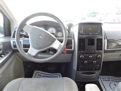2010 Dodge Grand Caravan SXT   - Photo 15 - Grand Island, NE 68801