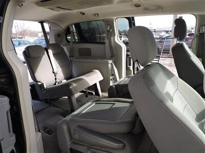 2010 Dodge Grand Caravan SXT   - Photo 11 - Grand Island, NE 68801