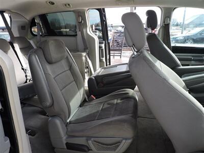 2010 Dodge Grand Caravan SXT   - Photo 12 - Grand Island, NE 68801